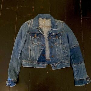 Free People dual tone Jean jacket. XS